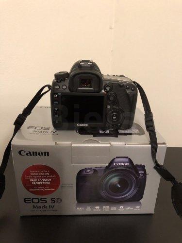 Canon EOS 5D Mark IV DSLR Camera