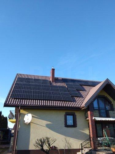 Instalacja fotowoltaiczna 20 kW na dachu pokrytym blachą trapezową
