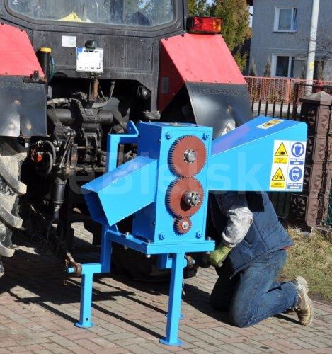Rębak rebaki do gałęzi odpadów tartacznych rebak na traktor 